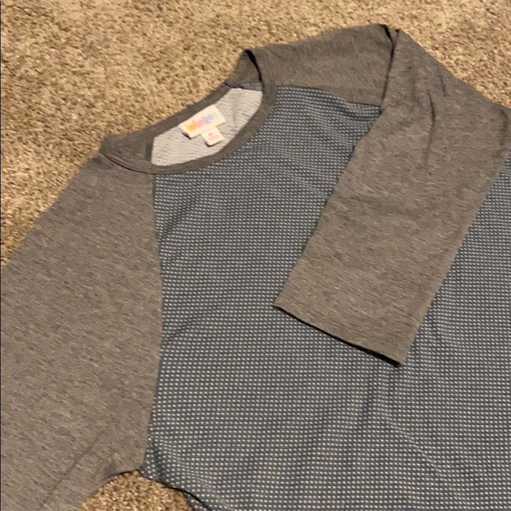 Lularoe Randy Tee - Picture 3 of 3